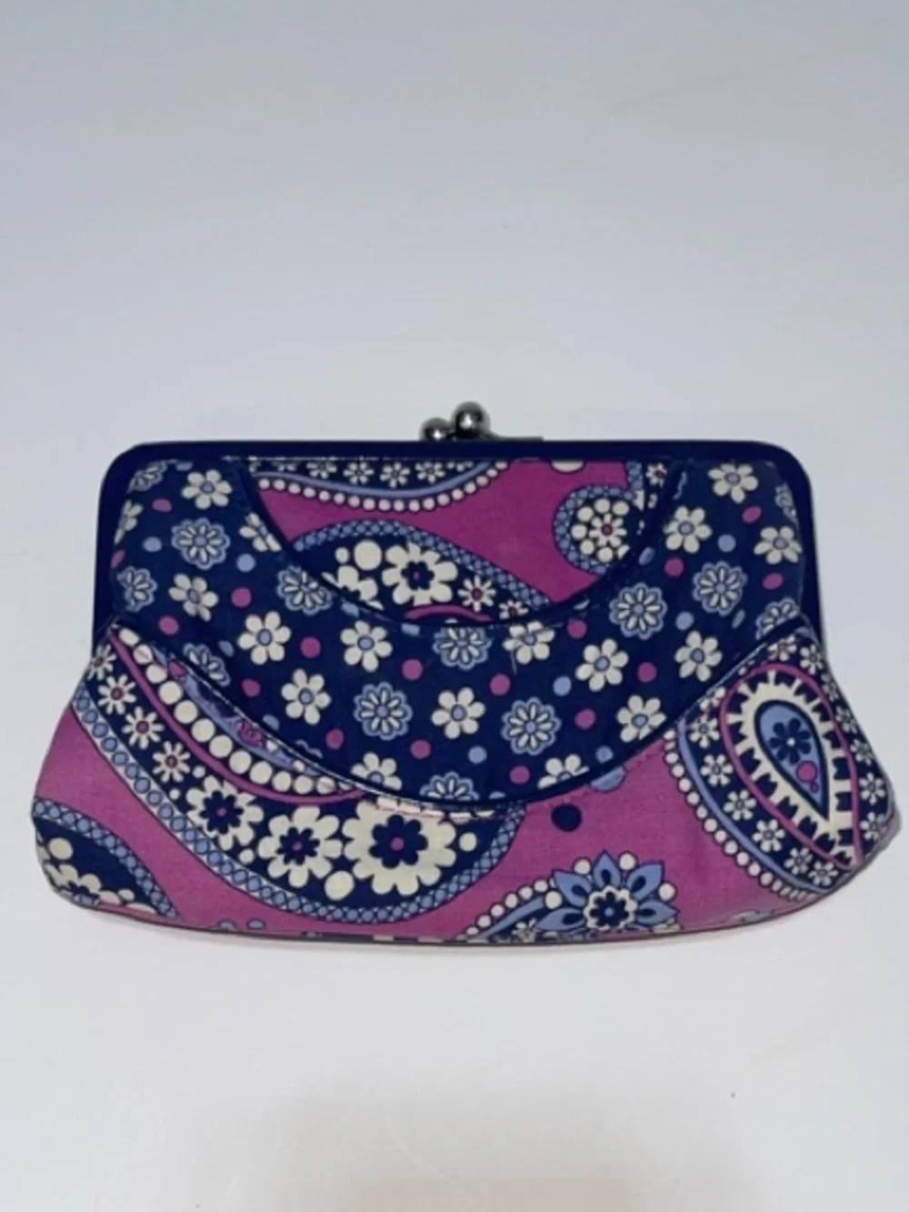 5/$25 Vera Bradley Purple and Navy Paisley Kiss-Lock Coin Purse - Picture 4 of 7